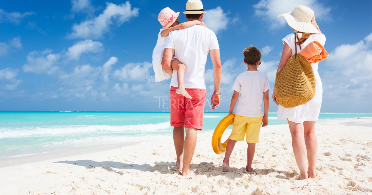 A family vacationing in Belize