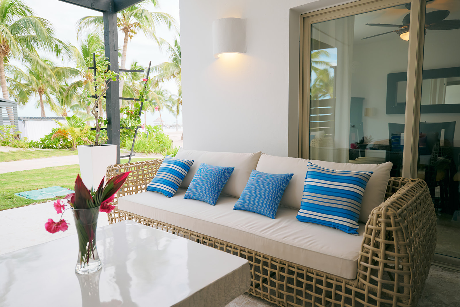 Rooms & Availability
